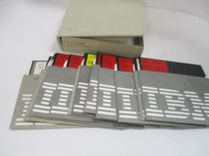 Vintage IBM Floppy Disk Lot with Case - Afbeelding 1 van 9