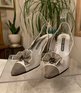  Woman's Martinez Valero magnificent rare style white shoes 7.5 all leather  - Picture 1 of 10