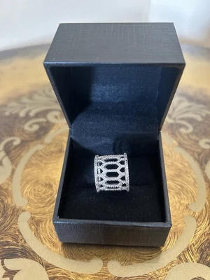 Удлиненное кольцо-бочонок из стерлингового серебра с шестигранной огранкой и бриллиантами Tales 1/6 карата T.W. - Изображение 1 из 4