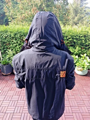 TOP !!  ORIGINAL  SUPERDRY  HERREN  WINDCHEATER  GR. M  NP  160,- € - Bild 1 von 4