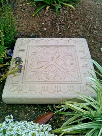 LARGE VINTAGE STEPPING STONE (Set/3) Solid Cement Antique White Garden Lawn Step Cover