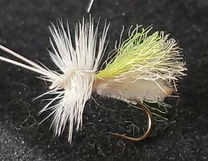 FLY FISHING FLIES PARACHUTE SLICK WATER CADDIS CREAM # 20 FRONTIER FLY CO HI VIS - Picture 1 of 3