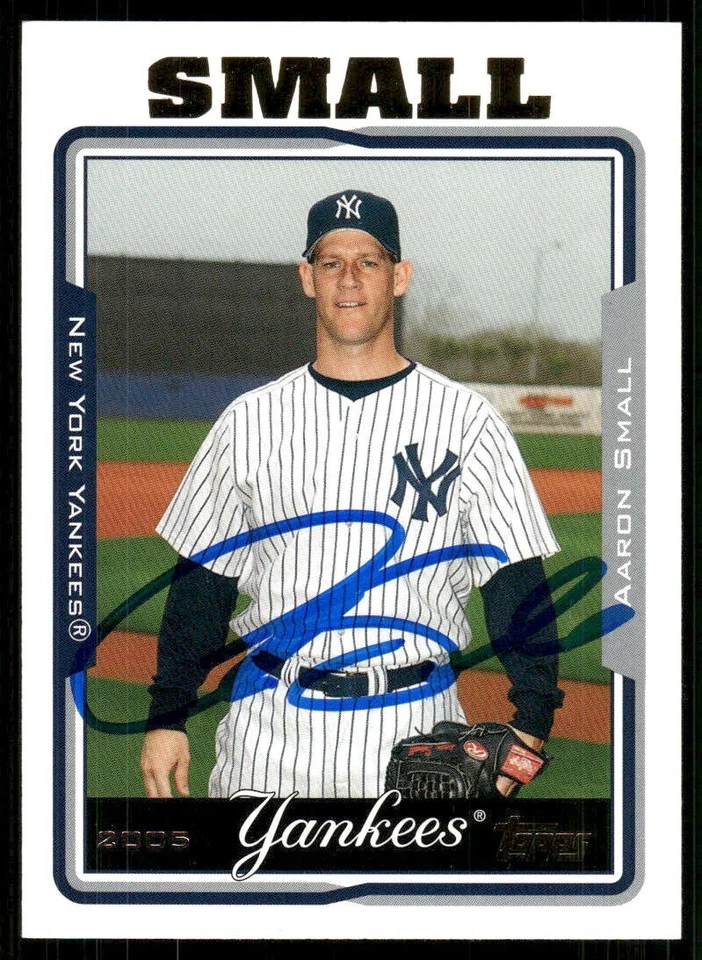 2006 Topps AARON SMALL Signed Card autograph auto YANKEES BRAVES A'S MARINERS - Image 1 of 1