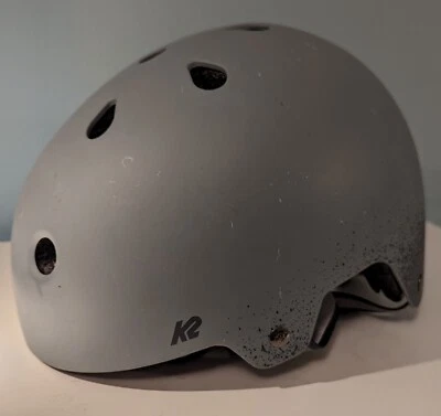 k2 varsity pro - Skaterhelm grau mit leichten Gebrauchsspuren - Bild 1 von 4