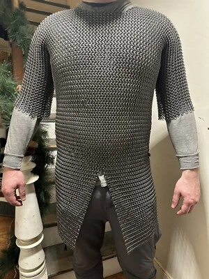 Camisa Cosplay LARP Pesada Oscurecida Aceitada Acero Inoxidable Manga Corta Cota de Malla Foto 1 de 4