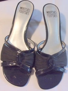 Women's size 8M Mootsies Tootsies, navy blue small heal dressy shoe - Picture 1 of 6