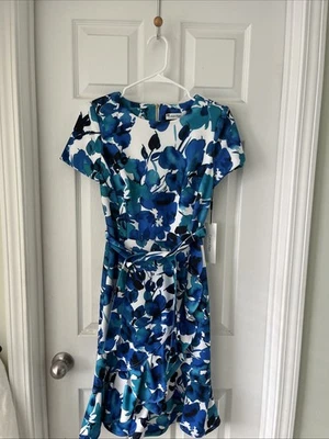 Vestido para mujer Calvin Klein talla 2 azul verde floral hasta la rodilla volantes femenino nuevo con etiquetas Foto 1 de 4