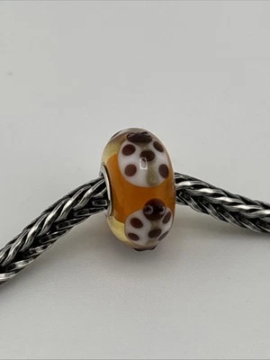 Auténtico Trollbeads Ladybug rojo y blanco ámbar sobre base naranja abalorio único #712 Foto 1 de 4