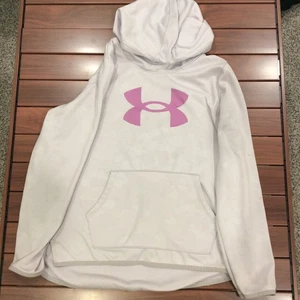 Sudadera con capucha Under Armour juvenil talla L polar grande logotipo UA para todas las estaciones JUVENTUD L - Imagen 1 de 3