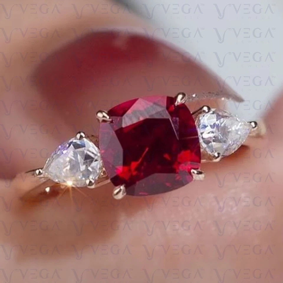 Anillo de compromiso de diamantes y rubíes naturales de corte cojín de 2,50 quilates de oro rosa macizo de 14 quilates Foto 1 de 4