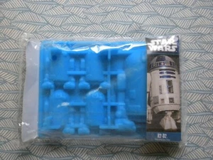 Star Wars R2-D2 Silicone Candy/Ice Tray - Picture 1 of 1