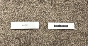 Apple Watch 2nd Gen SE 40mm With Nike Sports Band - Picture 1 of 3