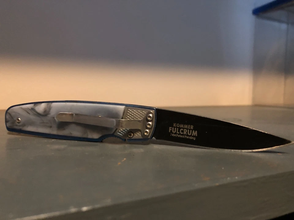 🔥CRKT 7404 Kommer Fulcrum Cuchillo Plegable Azul Gris Excelente Estado - Sin Caja Foto 1 de 4