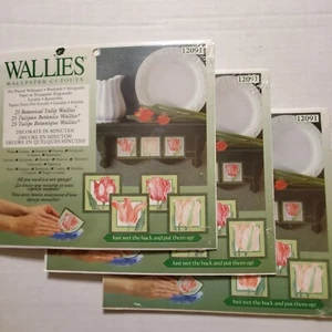 Wallies Wallpaper Cutouts   75 Botanical Tulips   Square Trim Design - Picture 1 of 3