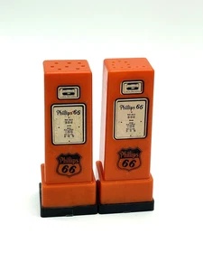 Vintage 1950s Avsco Plastic Phillips 66 Gas Pump salt and Pepper shakers - Picture 1 of 10