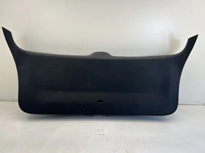 Panel de moldura de puerta trasera Volkswagen Jetta Wagon 2010-2014 OEM. Foto 1 de 4