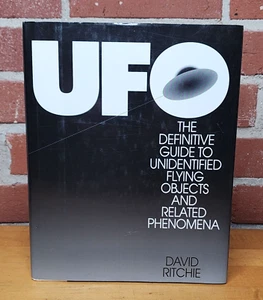 UFO - The Definitive Guide to UFOs and Related Phenomena - David Ritchie 1st Ed - Bild 1 von 7