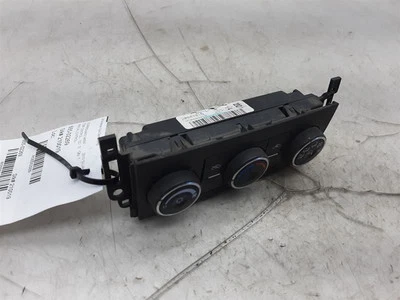 Temperature Control With AC Manual Control 10-11 GMC Sierra 1500 PICKUP 20887816 - Image 1 of 4