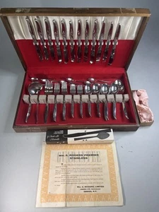Vintage Wm. A. Rogers 72p Premier Stainless Steel Oneida La Rose Service for 12 - Picture 1 of 16
