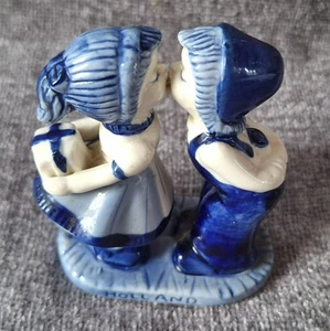 Blue Delft Holland Deco Kissing Couple Boy & Girl.Porcelain Handpainted Figurine - Picture 1 of 12
