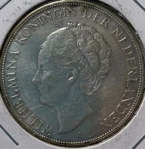 Netherlands 2.5 Gulden 1931 Silver Coin - Picture 1 of 2