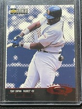 1998 Collector's Choice Tony Gwynn StarQuest SQ43 SD San Diego Padres