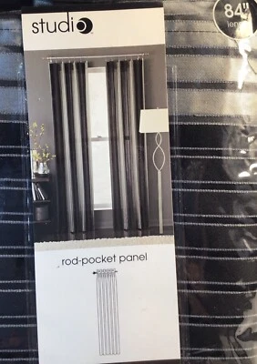 "Cortinas para el hogar JCP - 2 paneles - 40"" X 84"" cada una a rayas grises y negras" Foto 1 de 4