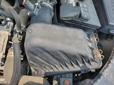 Carcasa de caja de filtro de aire (#1 en avería) Ford Five Hundred 2005-2007 Foto 1 de 4