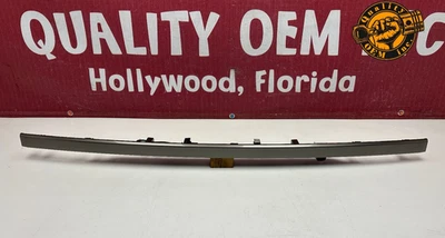 2012-2019 LAND ROVER EVOQUE ЗАДНЯЯ ДВЕРЬ НОМЕРНОЙ ЗНАК СВЕТ РУЧКА ОТДЕЛКА OEM - Изображение 1 из 4