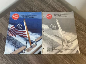 (2) VINTAGE MASSGESCHNEIDERTES BOOT VERKAUFSPROSPEKT KATALOG KONVOLUT MARINE ZUBEHÖR - Bild 1 von 2
