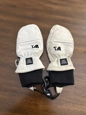 Wells Lamont Boys Warm Winter Outdoor Gloves With Inner Mittens Off-White #3 B6 - Image 1 of 4