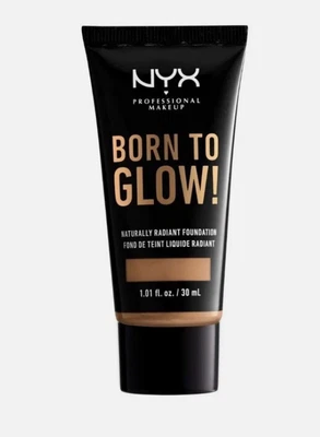 Base de maquillaje NYX PROFESSIONAL Born To Glow naturalmente radiante, ligera Foto 1 de 3