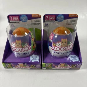 2 Stück - Jazwares Adopt Me! Mystery Egg Pets Water Reveal - Serie 4 - Bild 1 von 5