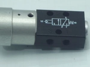 OPGB405 Pneumax Ventil 3/2 Pilotfeder für LKW Heckheberplatten - Bild 1 von 4