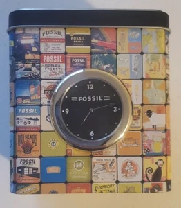 Fossil Retro Design Sammlerstück Uhr Uhr Knick Knack Dose schwarzes Zifferblatt PKPRP7018 - Bild 1 von 5