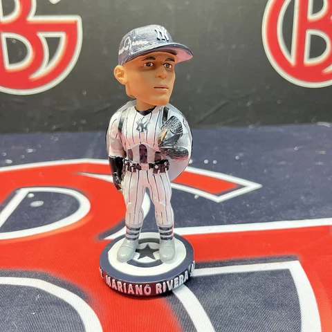 Mariano Rivera New York Yankees Signed Captain America Bobblehead AUTO Steiner Cover