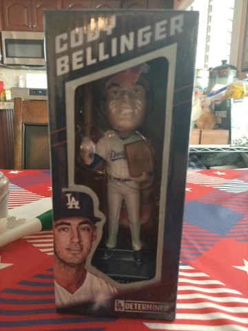 Cody Bellinger Los Angeles Dodgers Bobblehead 2018 SGA NIB *Rookie of Year 2017* Cover