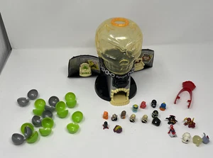 Squinkies Skull Cavern with misc squinkies - Picture 1 of 9