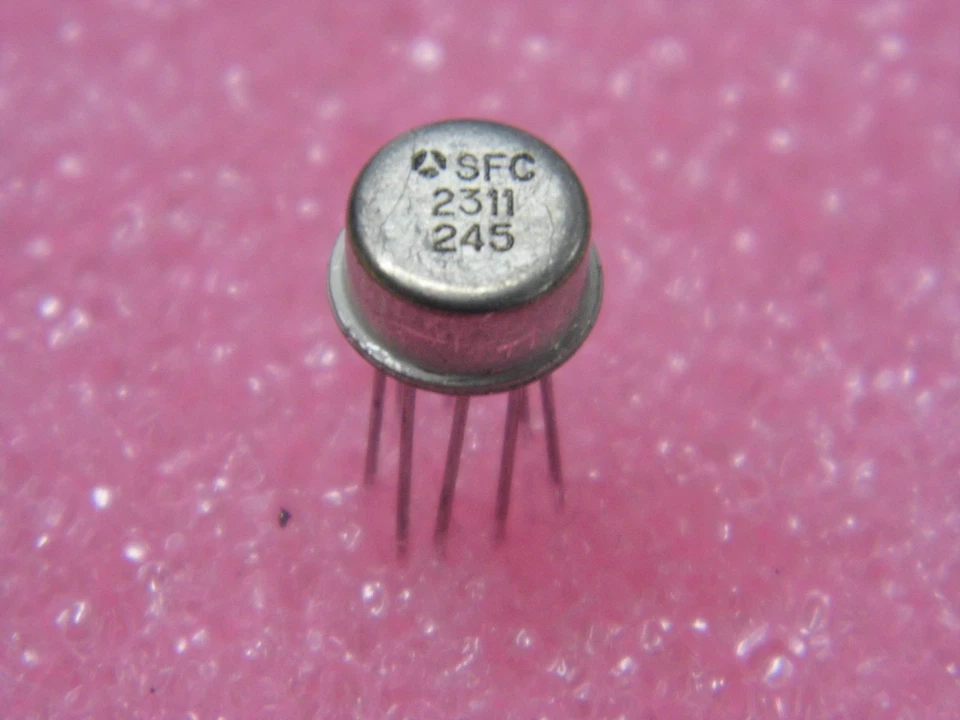 ci SFC 2311 (LM 311)  ic SFC2311  (LM311 LM311H) Ampli OP Comparateur de tension - Photo 1/1