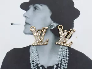 Lot of 2 LV Pendants Metal with Swarovski 20 mm - Picture 1 of 4
