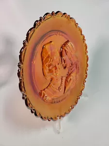 Fenton Carnival Glass Collector Plate 8" FAMOUS LOVERS ~Romeo & Juliet scalloped - Picture 1 of 10