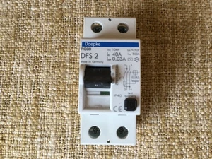 Doepke DFS2 40A 30mA RCD 10kA gebraucht - Bild 1 von 6