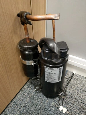 Daikin 1684728 2YC36BXD R410a Altherma Scroll Compressor - Image 1 of 4