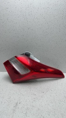 2013 2014 2015 2016 2017 Hyundai HYUNDAI ELANTRA Right Tail Light Assembly Foto 1 de 4