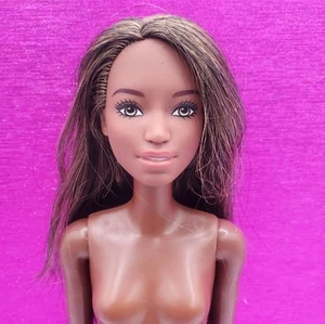 Barbie Fashionista Career AA. Mattel Barbie bióloga #GDM45 11"  - Imagen 1 de 5