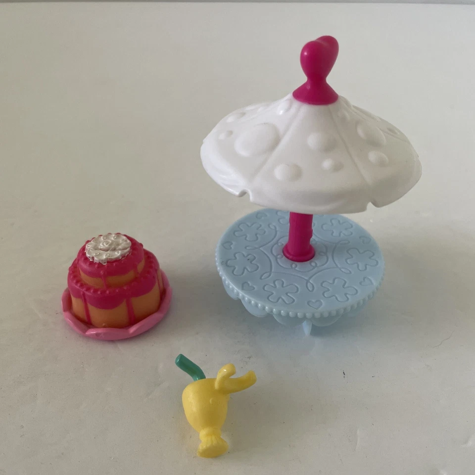 My Little Pony Ponyville Accessories Table With Umbrella, Cake, and Drink - Image 1 of 1