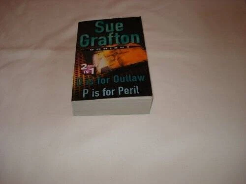 Omnibus: O is for Outlaw, P is for Peril - Paperback By Grafton, Sue - GOOD Foto 1 de 1