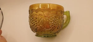 Eine IMPERIAL Traube grün irisierende Karneval Glas Bowle Tasse mit Zweig Griff - Bild 1 von 13