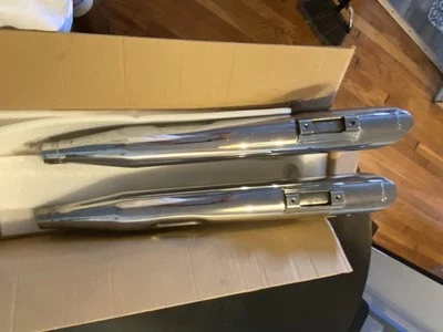 Python Slip-on Mufflers - 09-16 Softail - Image 1 of 4