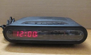 Radioshack Chronomatic-291 Vintage Alarm Clock AM/FM Radio Black Red Numbers - Picture 1 of 10
